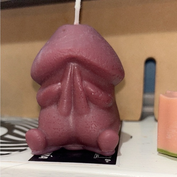 Lavender scented candles I call this the chode and it comes in different colors - Picture 1 of 2